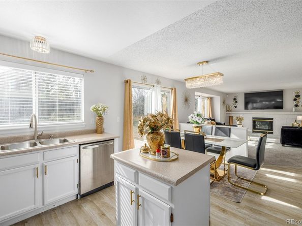 2884 S Salida Court, Aurora CO 80013