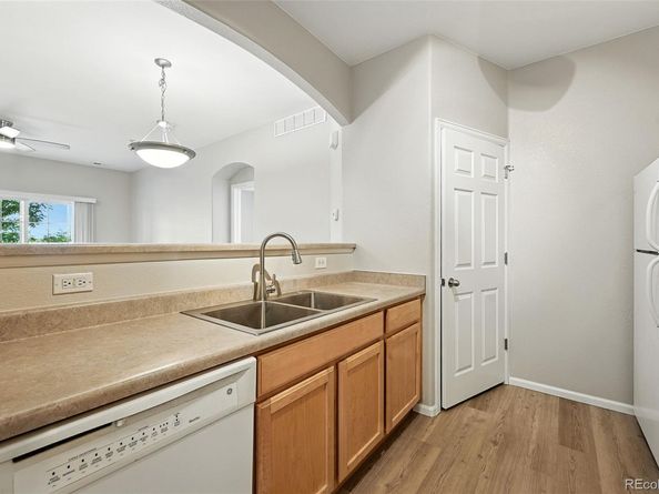 5255 Memphis Street 312, Denver CO 80239