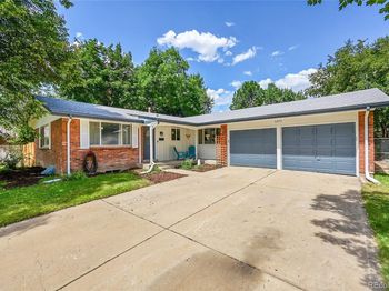 6973 Oak Way