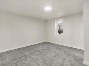 952 S Garland Way, Lakewood CO 80226