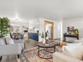 952 S Garland Way, Lakewood CO 80226