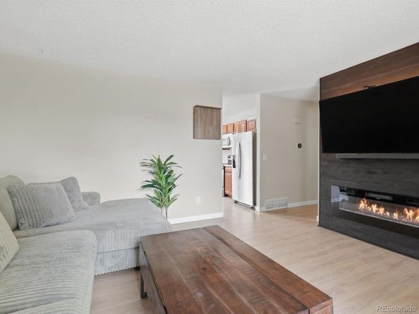 1208 S Cathay Street, Aurora CO 80017