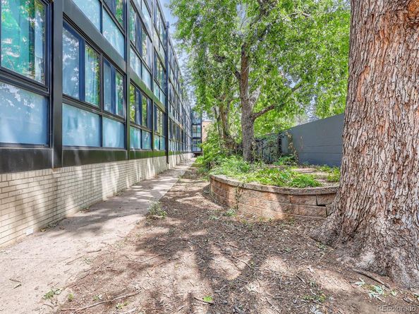 1050 N Corona Street 216, Denver CO 80218