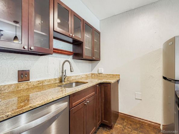 1050 N Corona Street 216, Denver CO 80218