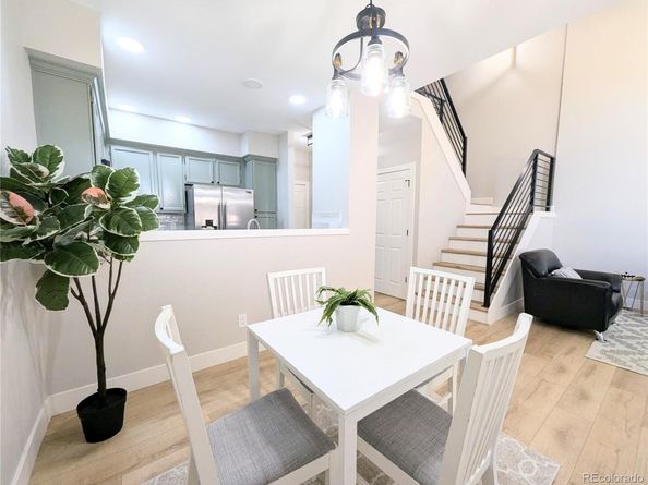 2906 W Long Circle B, Littleton CO 80120