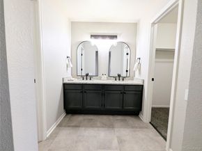 2906 W Long Circle B, Littleton CO 80120