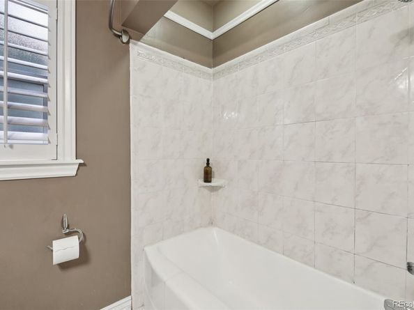 1325 N Monaco Parkway, Denver CO 80220