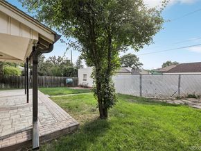 1325 N Monaco Parkway, Denver CO 80220