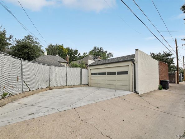 1325 N Monaco Parkway, Denver CO 80220