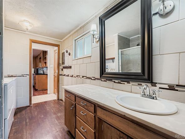 1247 Lincoln Street, Longmont CO 80501
