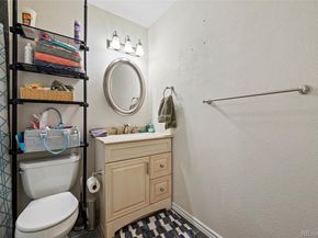 881 S Memphis Way, Aurora CO 80017