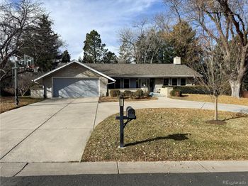 5633 E Southmoor Circle