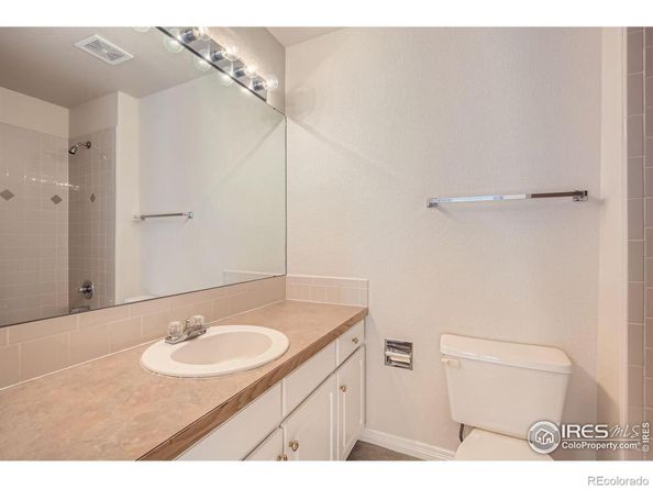 2215 Parkview Drive, Longmont CO 80504