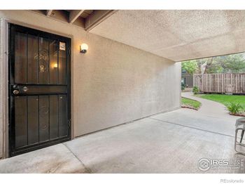 2525 S Dayton Way
