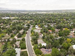 960 Crescent Drive, Boulder CO 80303