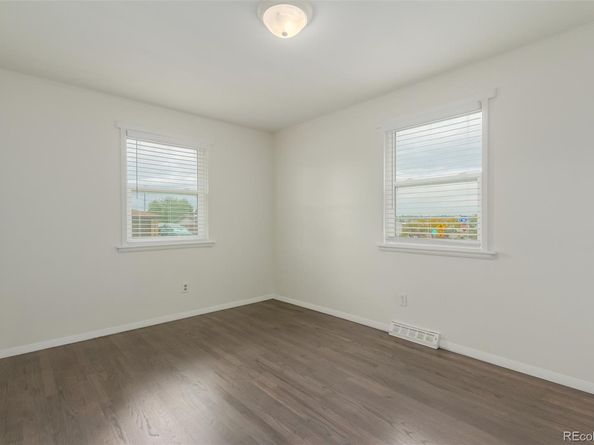930 Oak Street, Lakewood CO 80215