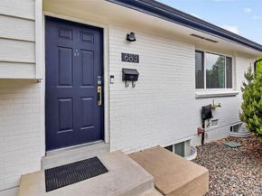 Undisclosed Address #5633382, Aurora CO 80011