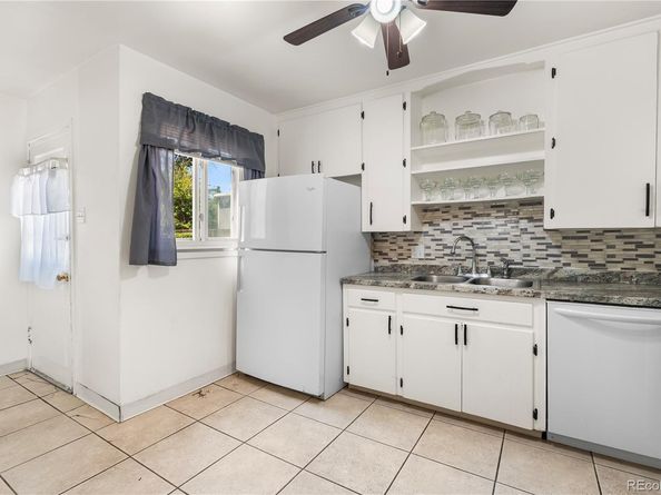 Undisclosed Address #5853630, Aurora CO 80011