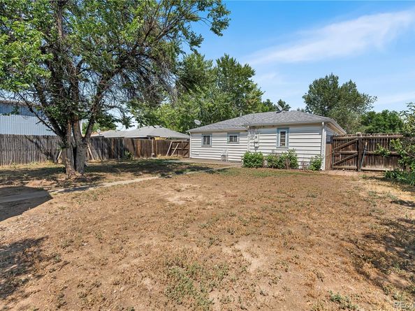 Undisclosed Address #5853630, Aurora CO 80011