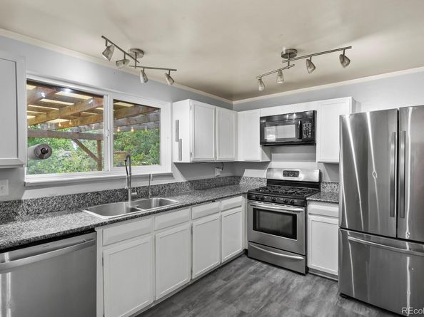 330 Depew Street, Lakewood CO 80226