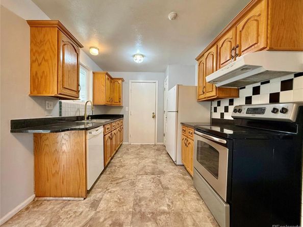 1115 S Truckee Way, Aurora CO 80017