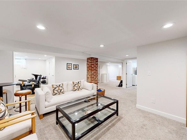 1325 Dahlia Street, Denver CO 80220