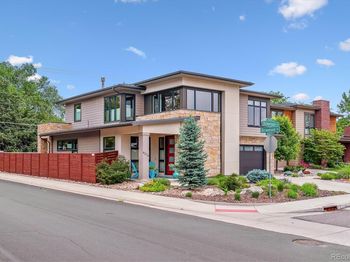 4274 E Dickenson Place