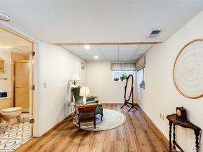 2550 S Iris Street, Lakewood CO 80227