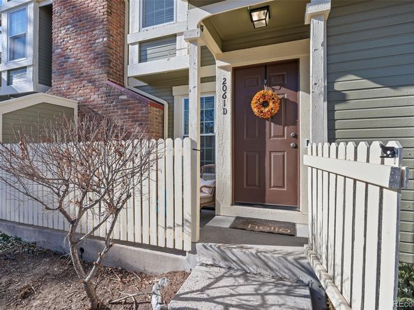 2061 S Helena Street D, Aurora CO 80013