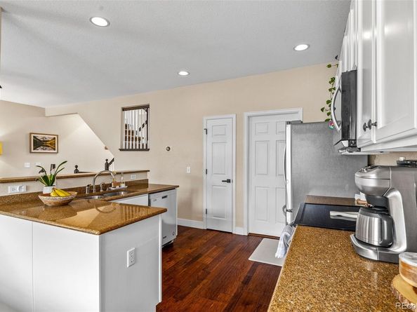 6813 W Yale Avenue, Lakewood CO 80227