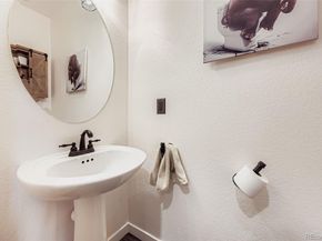 815 E 98th Avenue 705, Thornton CO 80229