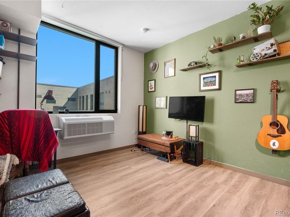Undisclosed Address #2155485, Denver CO 80204