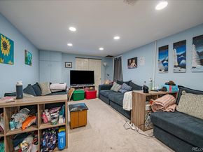 271 E Davies Avenue, Centennial CO 80122