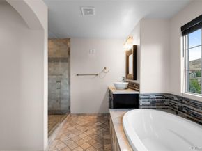 2385 S Loveland Way, Lakewood CO 80228