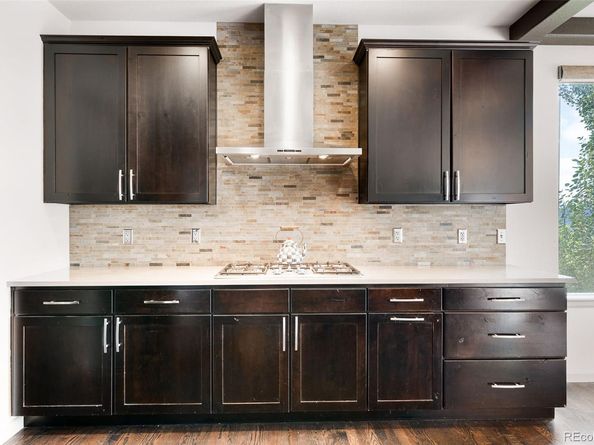 2385 S Loveland Way, Lakewood CO 80228