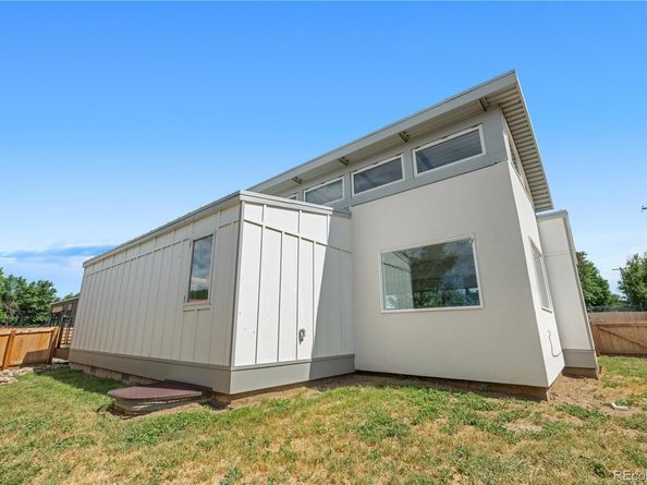 1957 Blackhawk Street, Aurora CO 80011