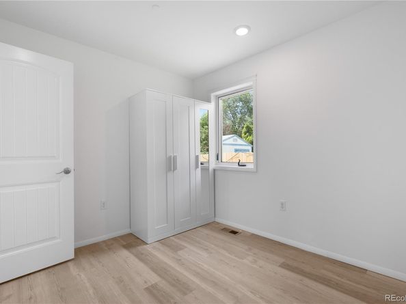 1957 Blackhawk Street, Aurora CO 80011