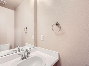 Undisclosed Address #4905309, Aurora CO 80017
