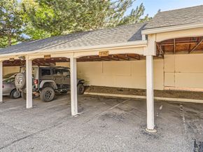 Undisclosed Address #4905309, Aurora CO 80017