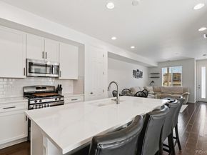 1627 S Andes Way, Aurora CO 80017