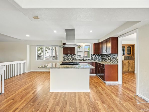 6406 W 70th Avenue, Arvada CO 80003