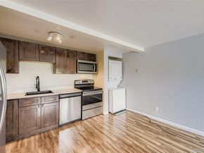 341 S Estes Street 32, Lakewood CO 80226