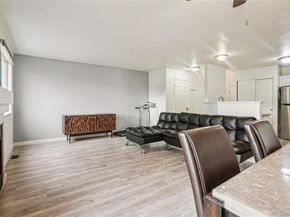 1147 S Ventura Circle D, Aurora CO 80017