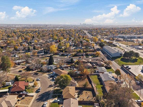 8611 Emerson Court, Denver CO 80229