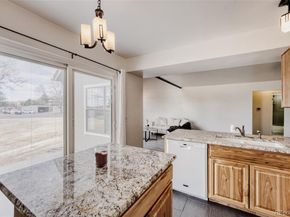 2621 S Xanadu Way B, Aurora CO 80014