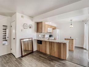 2621 S Xanadu Way B, Aurora CO 80014