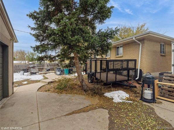 300 S Simms Street, Lakewood CO 80228