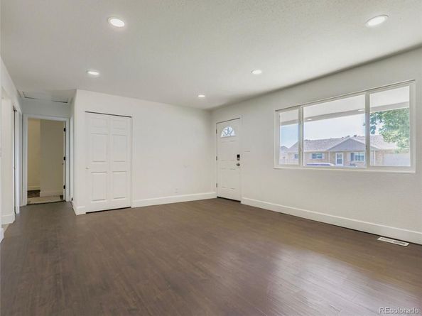 5519 Chandler Court, Denver CO 80239