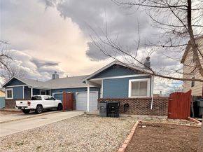 2803 Denver Avenue, Longmont CO 80503