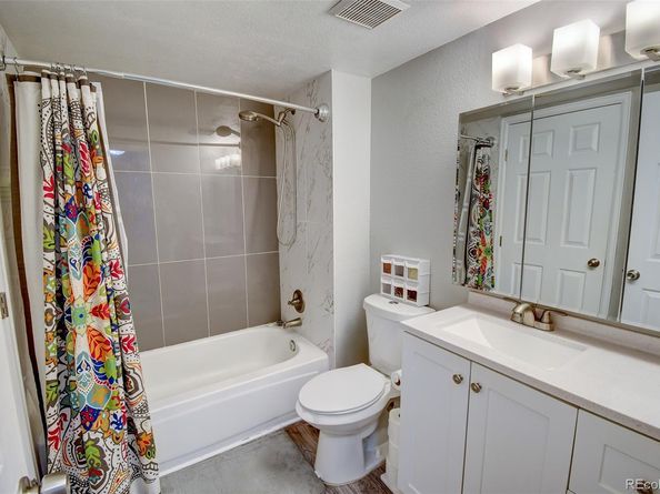 2575 S Syracuse Way B202, Denver CO 80231